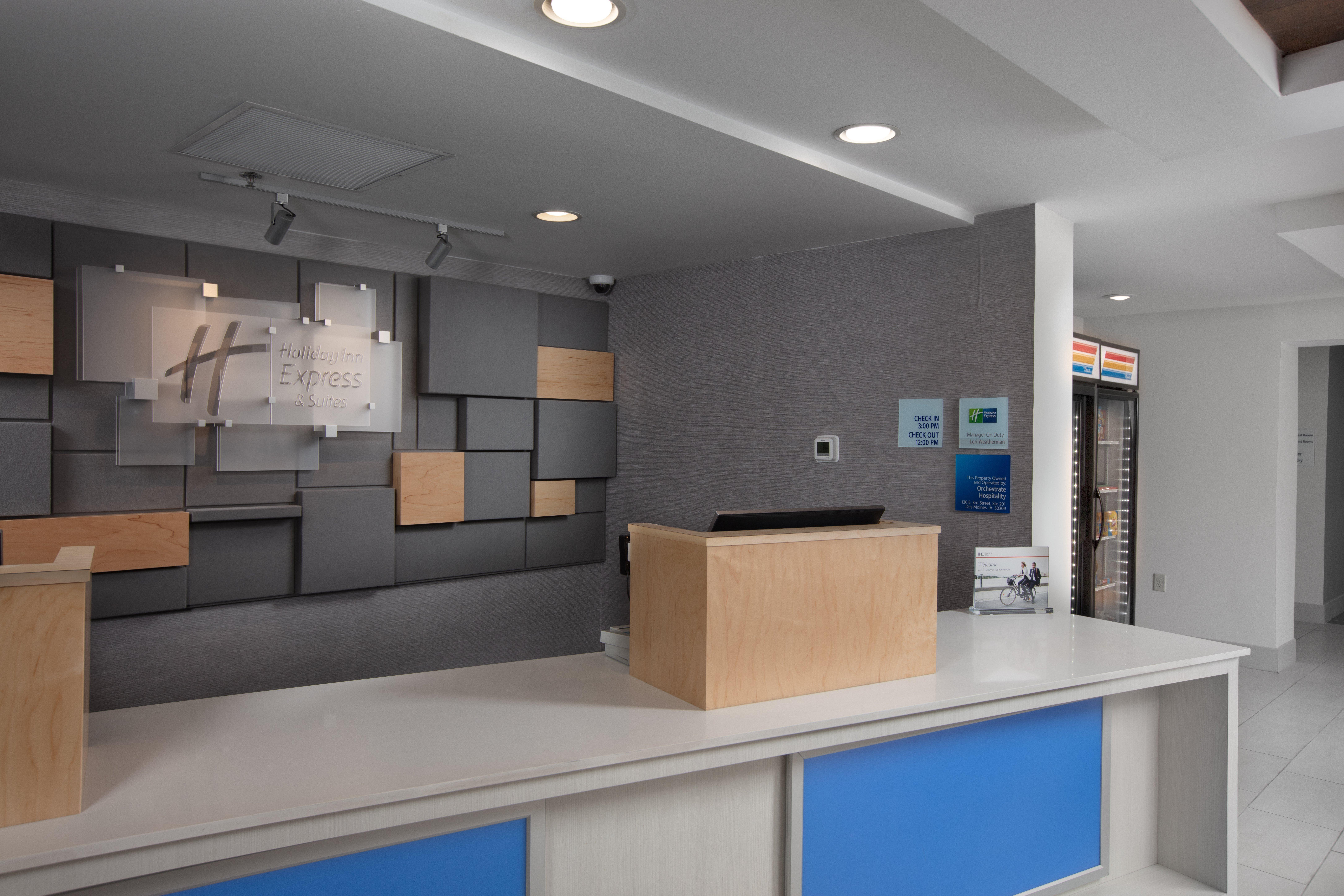 Holiday Inn Express Hotel & Suites Altoona-Des Moines By Ihg Exterior photo